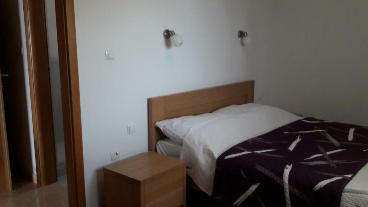 Apartmani Luna Novalja Eksteriør bilde